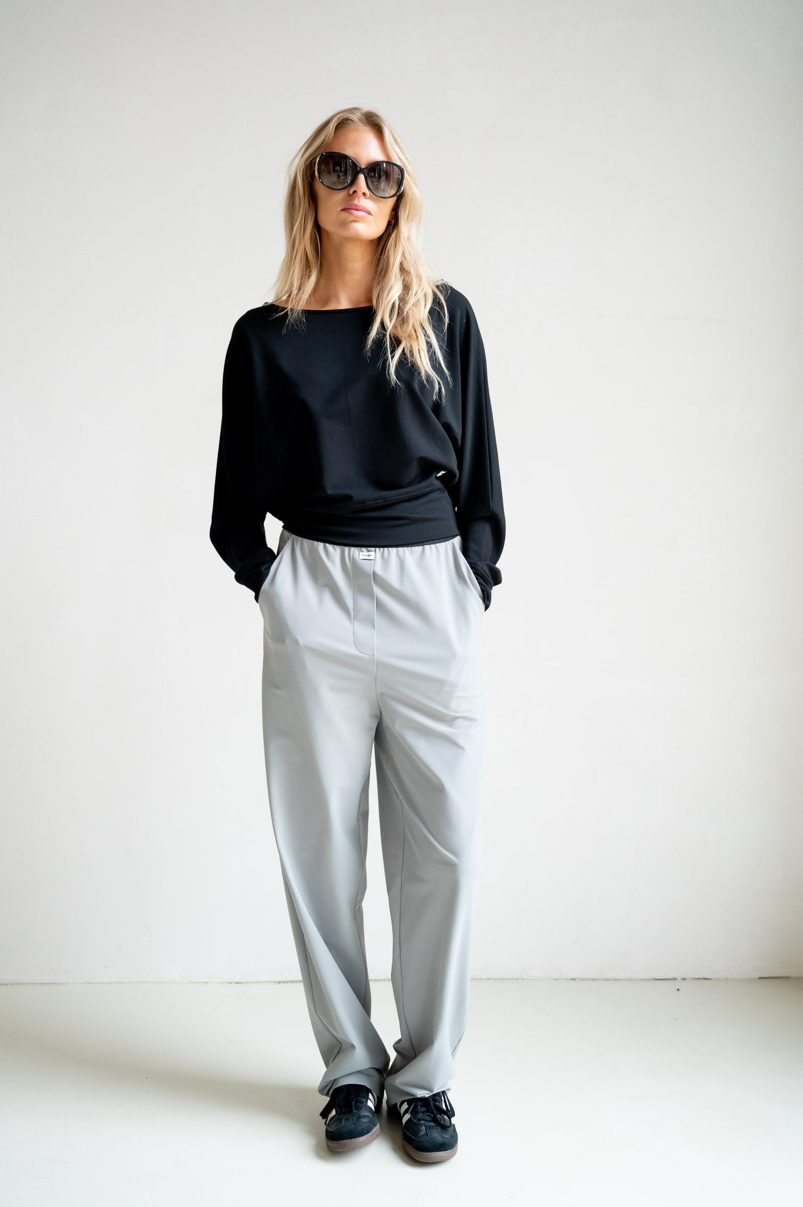 SWEATER (S26T1248) BLACK