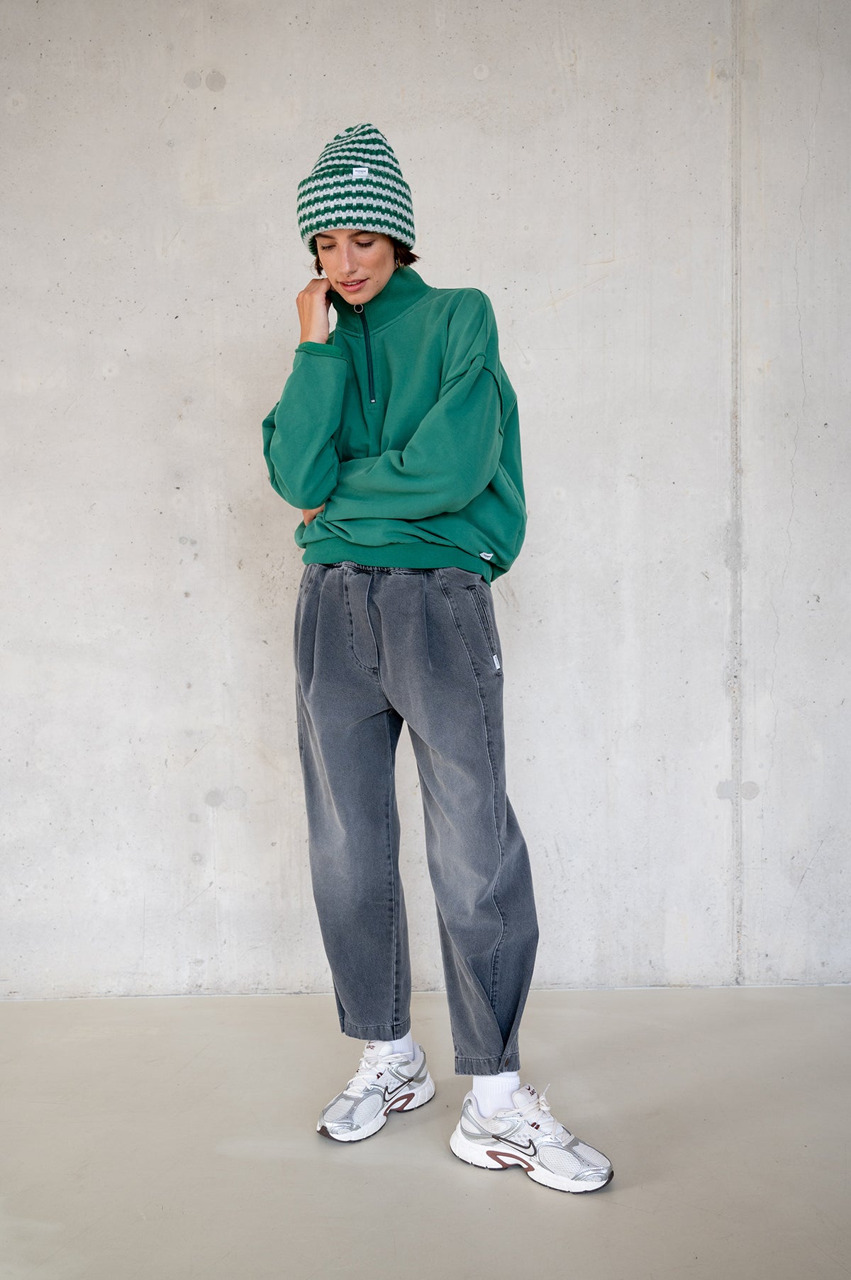 SWEATER PRINT (W25F1764LTD) GREEN - BLACK