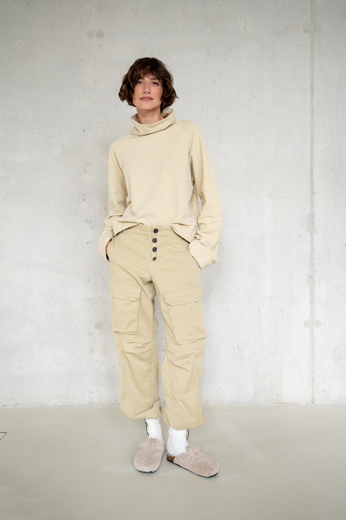 TROUSERS (W25Z815LTD) SAND