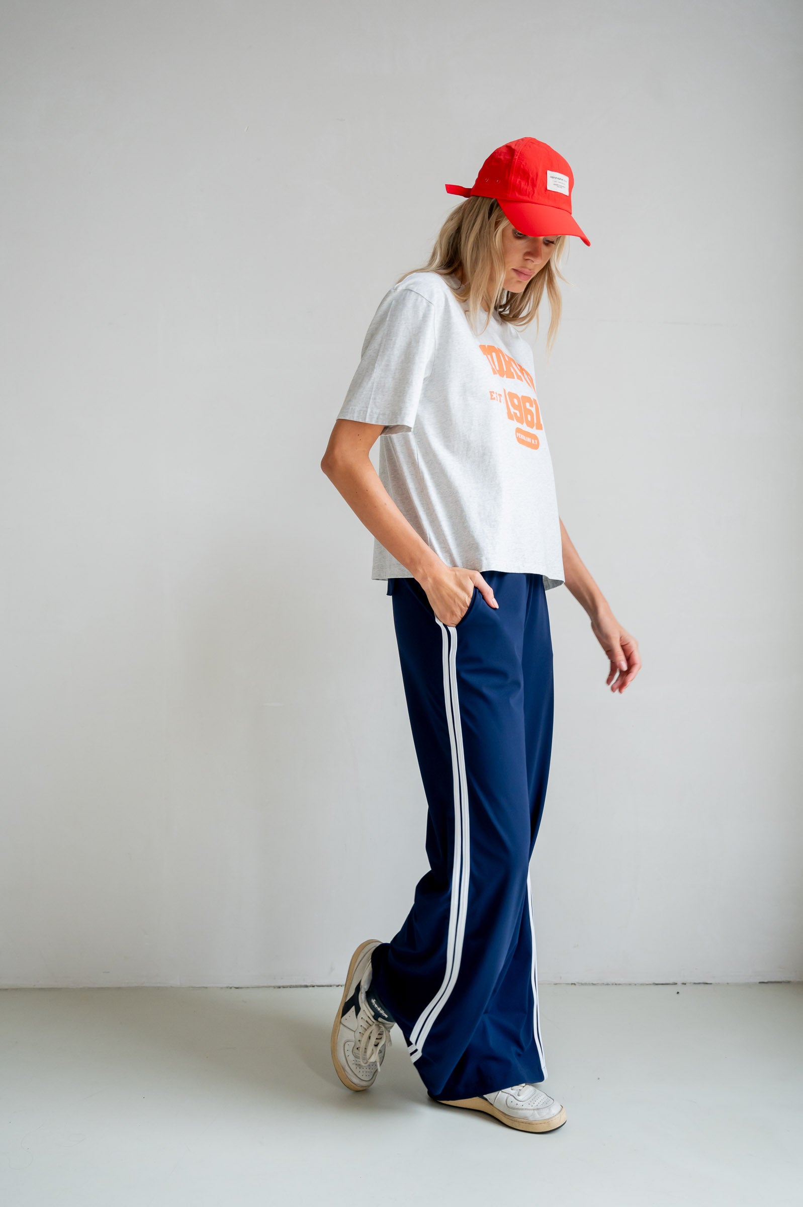 TROUSERS STRIPE (S26F1849) NIGHT - WHITE