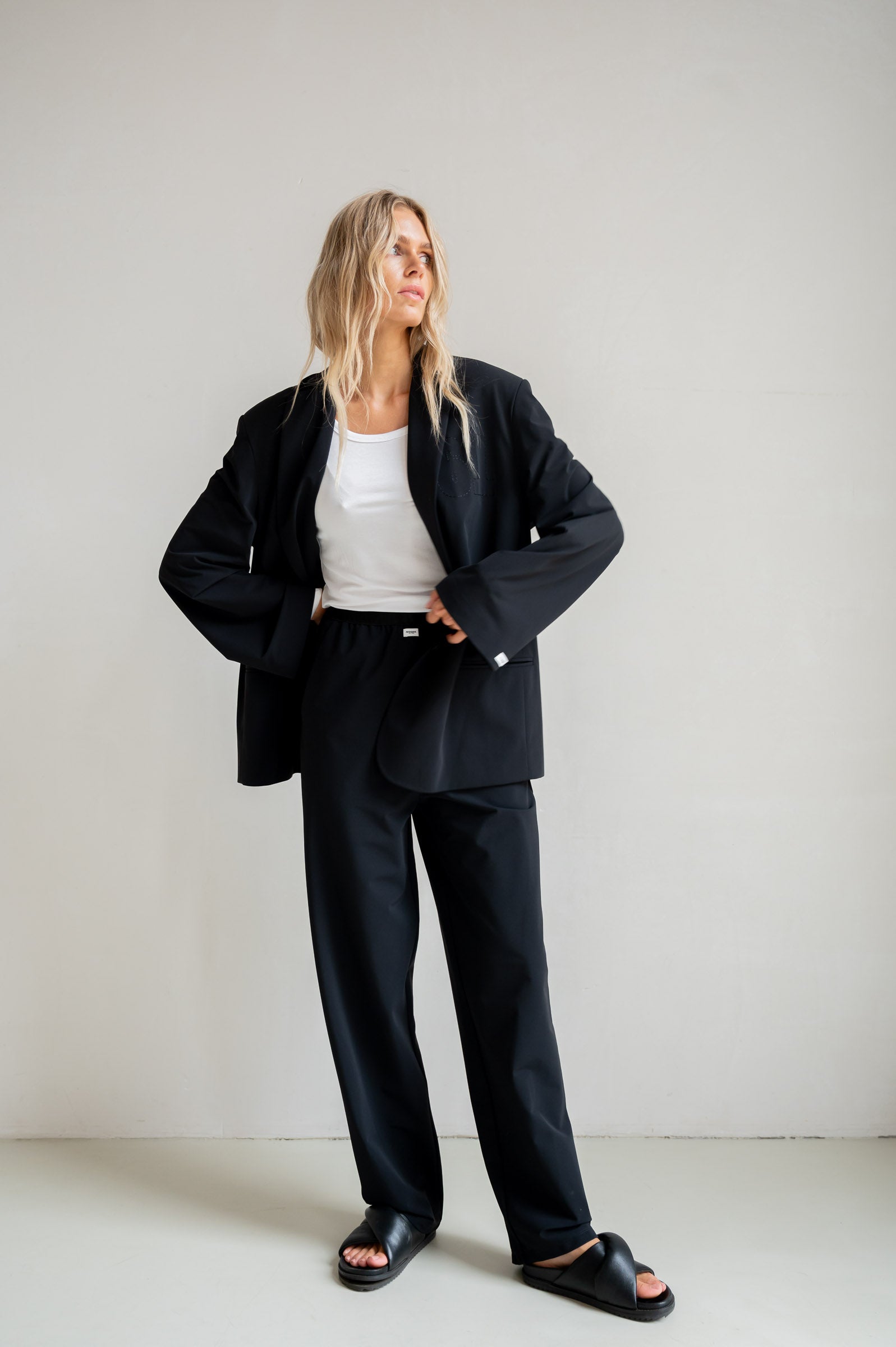 BLAZER (S26N1698) BLACK - BLACK