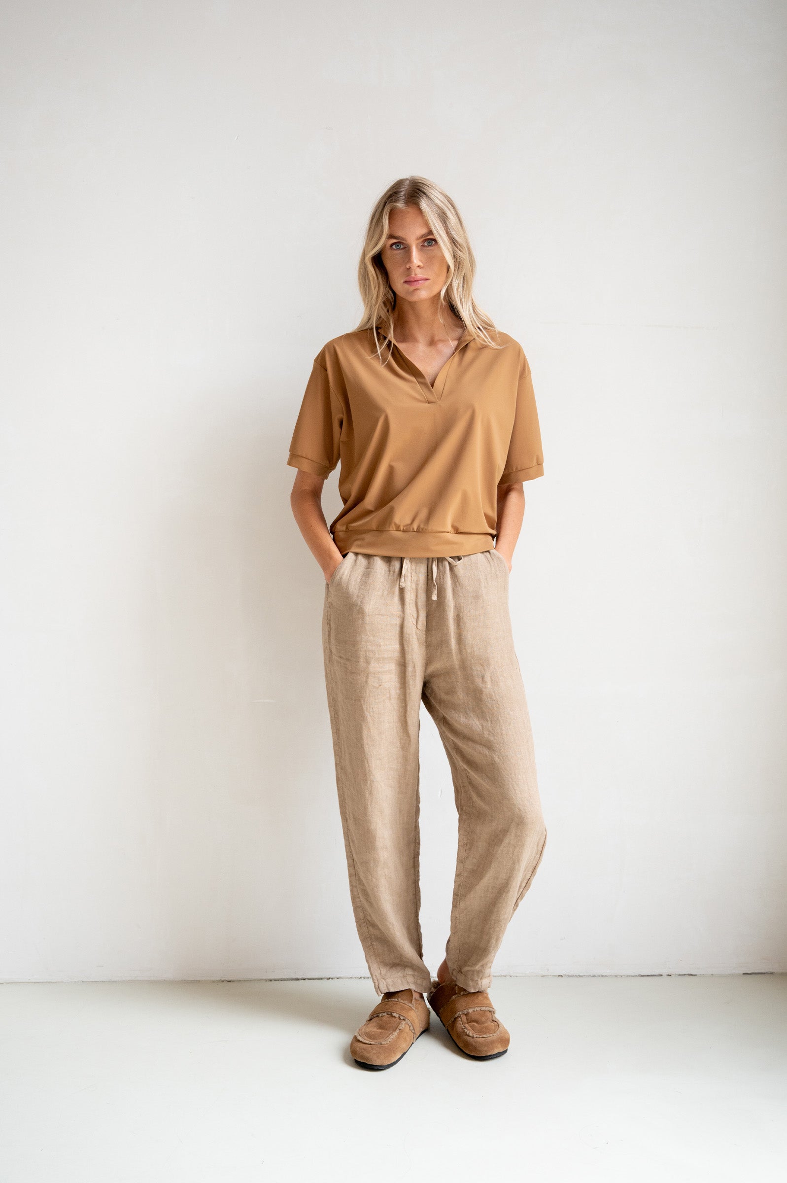 TOP (S26N1717) TANINE