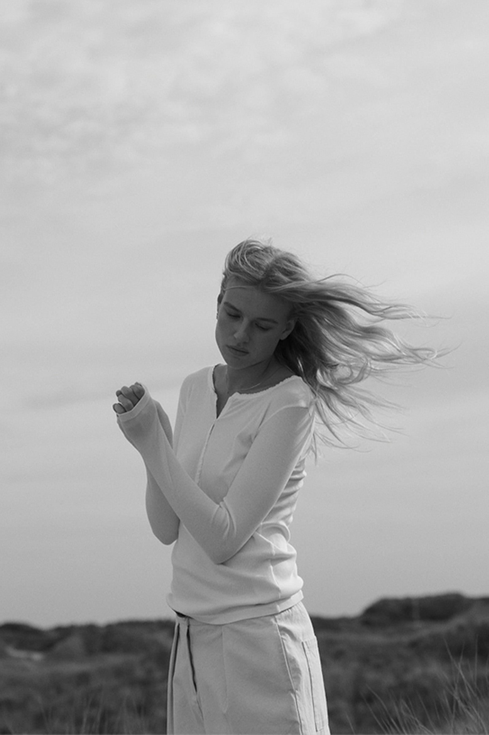 LONGSLEEVE (S26T1233) WHITE