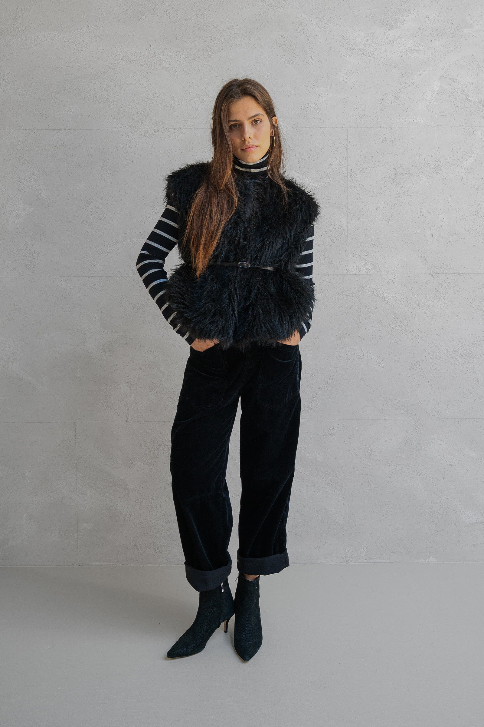 WAISTCOAT (W25C280) BLACK