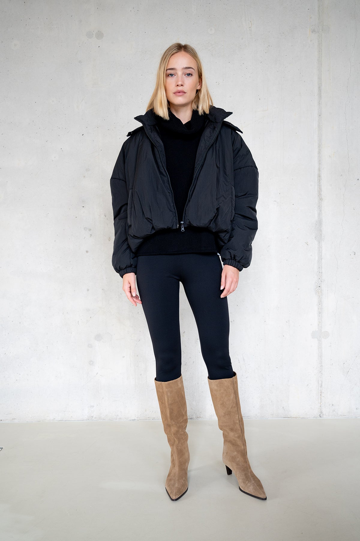 COAT (W25C320LTD) BLACK