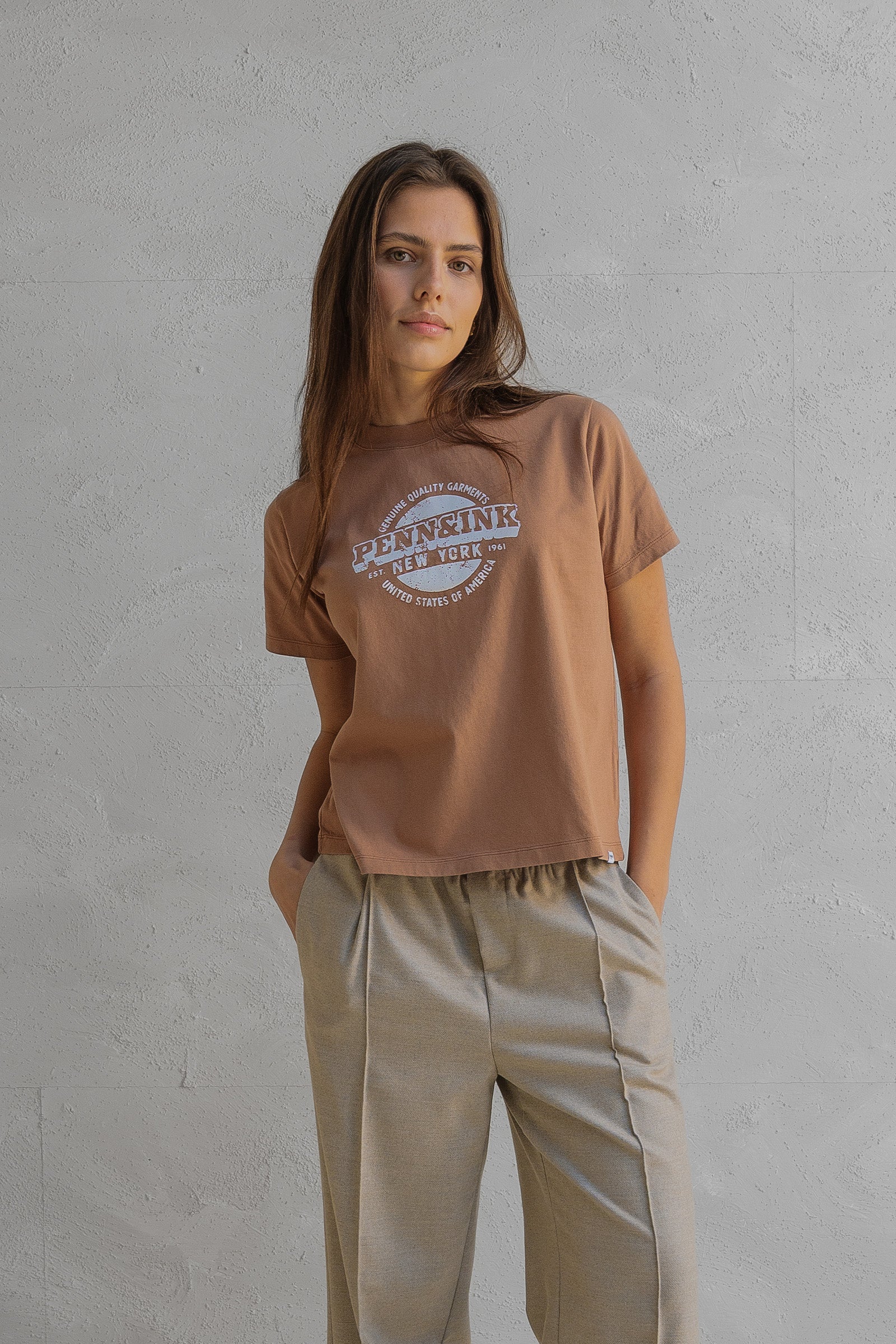 T-SHIRT PRINT (W25F1730) CAMEL - WHITE