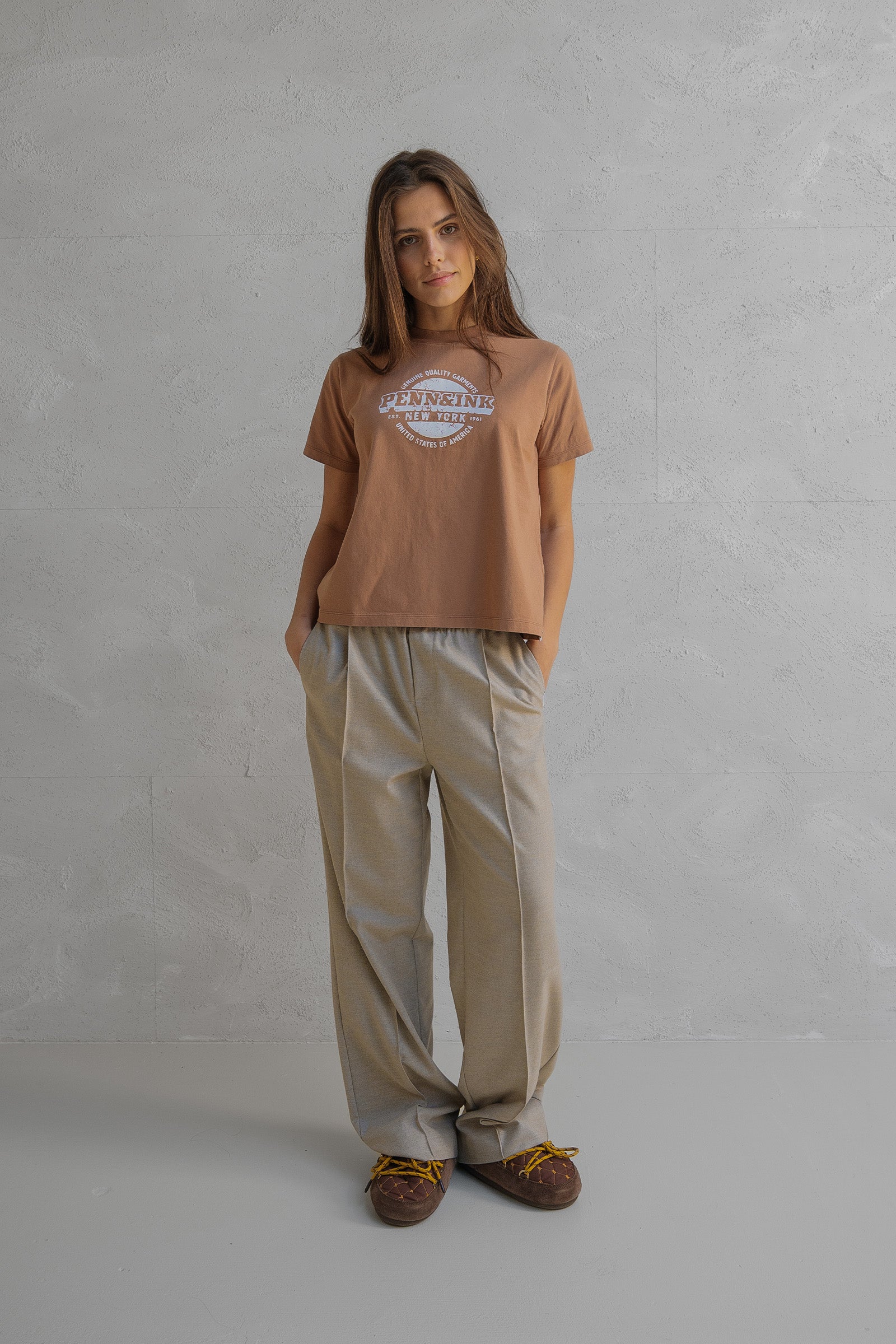 T-SHIRT PRINT (W25F1730) CAMEL - WHITE