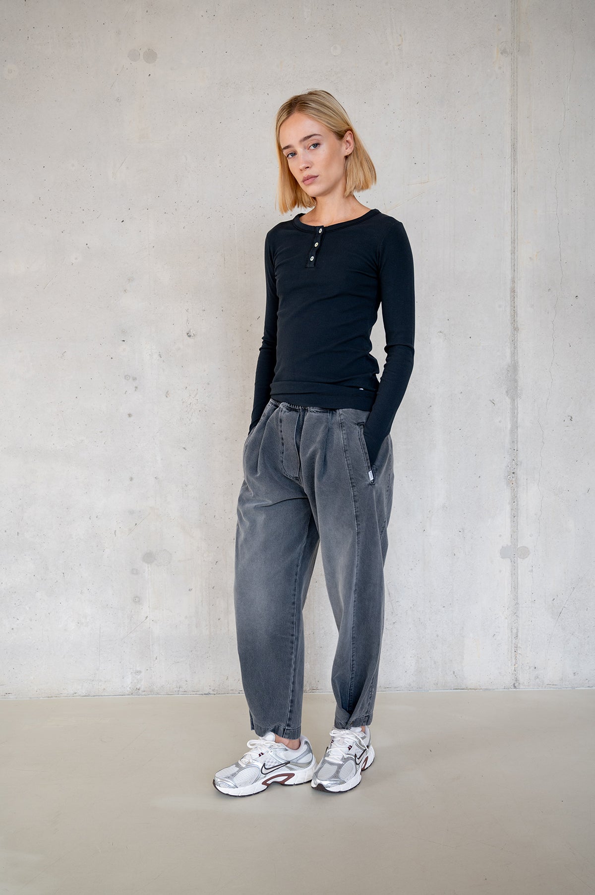 LONGSLEEVE (W25F1763LTD) BLACK