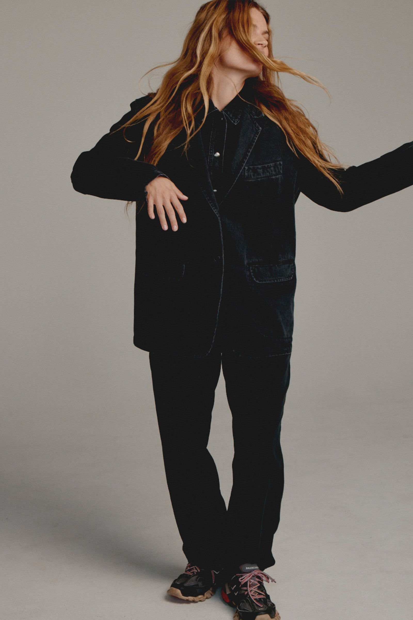 BLAZER (W25Z799) BLACK JEANS