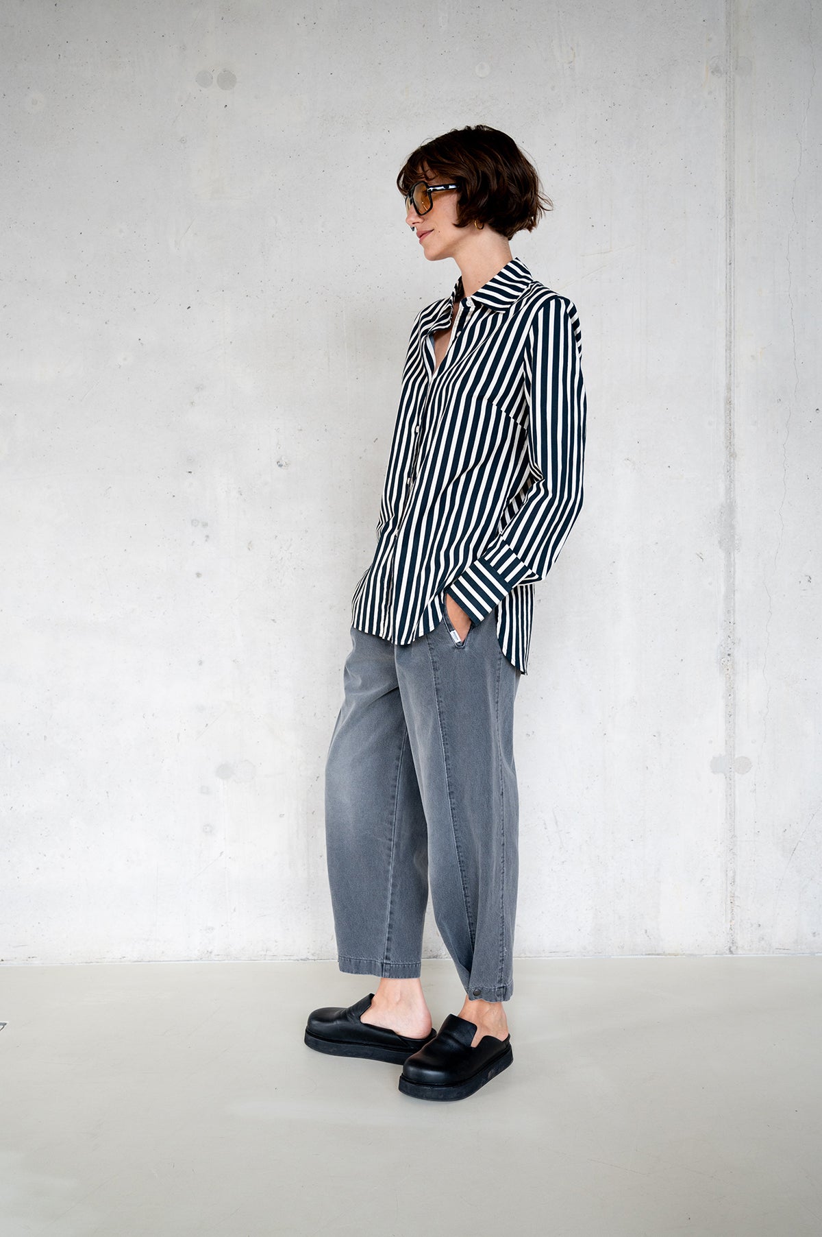 TROUSERS (W25Z811LTD) GREY JEANS