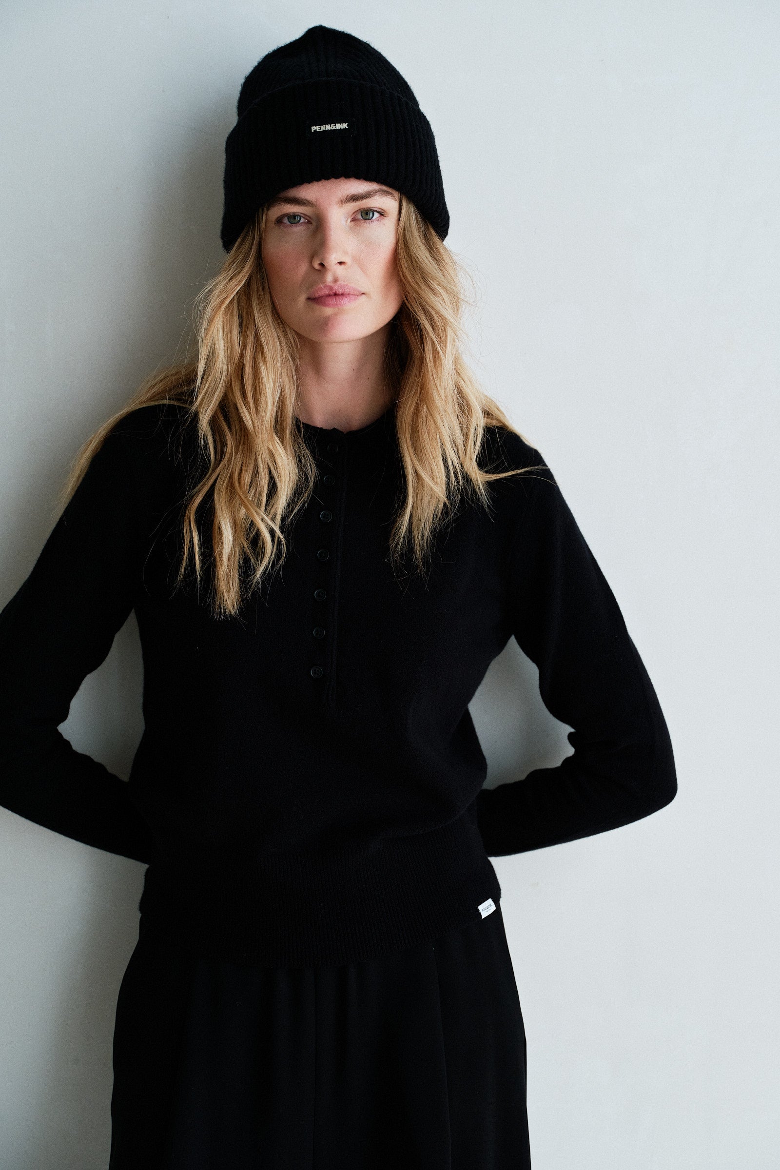 JUMPER (W26B422) BLACK