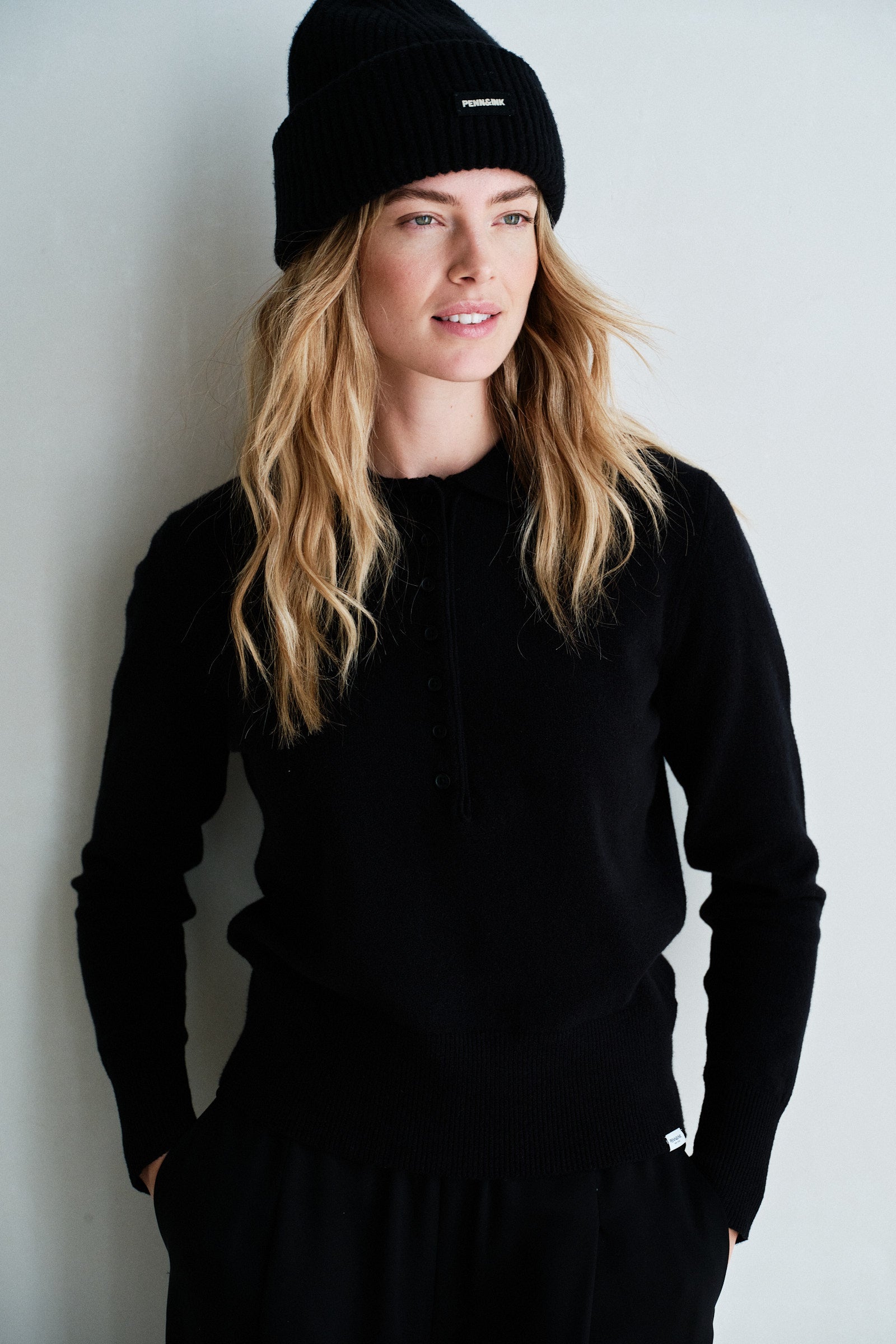 JUMPER (W26B422) BLACK