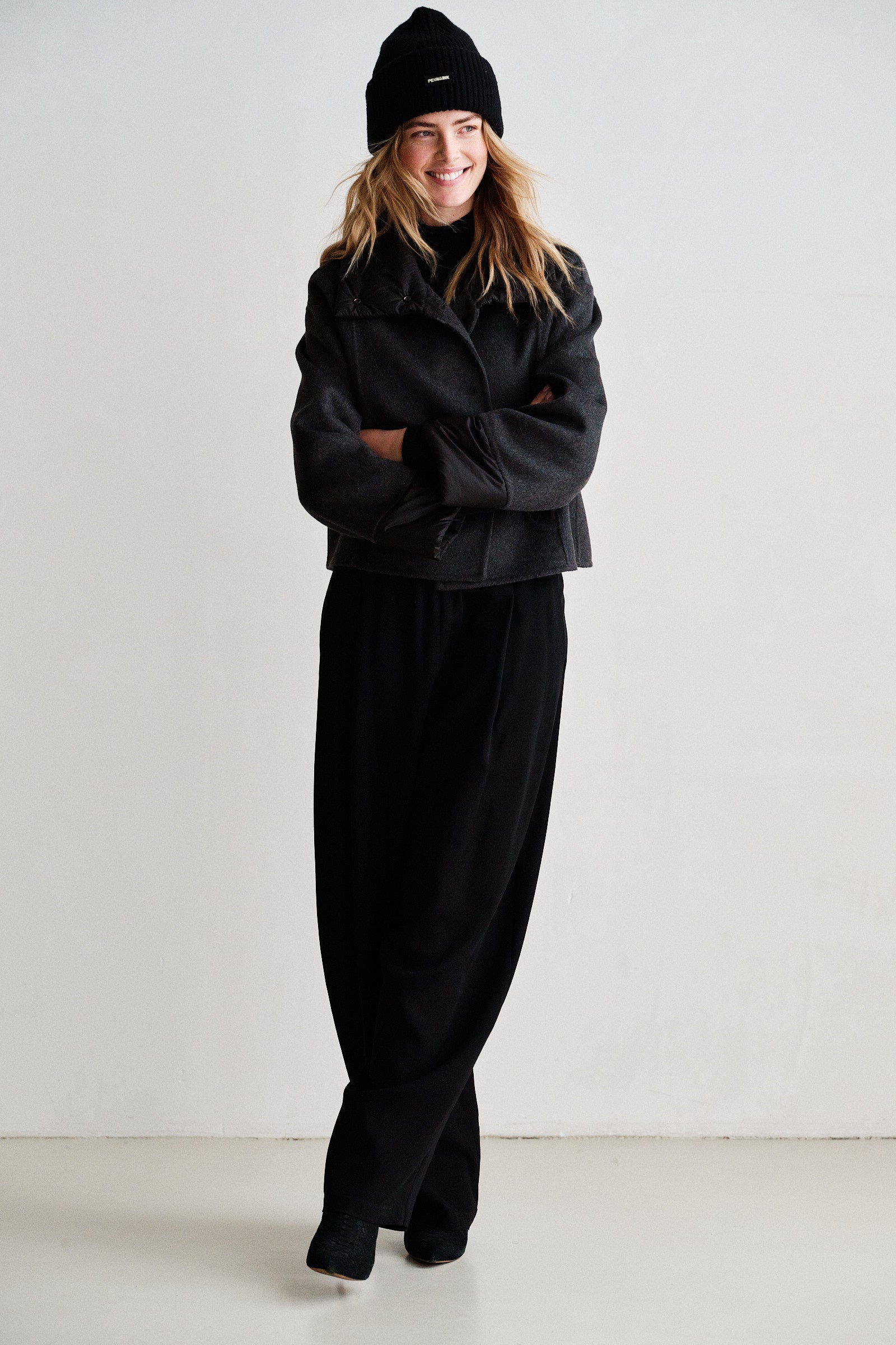 COAT (W26C393) BLACK