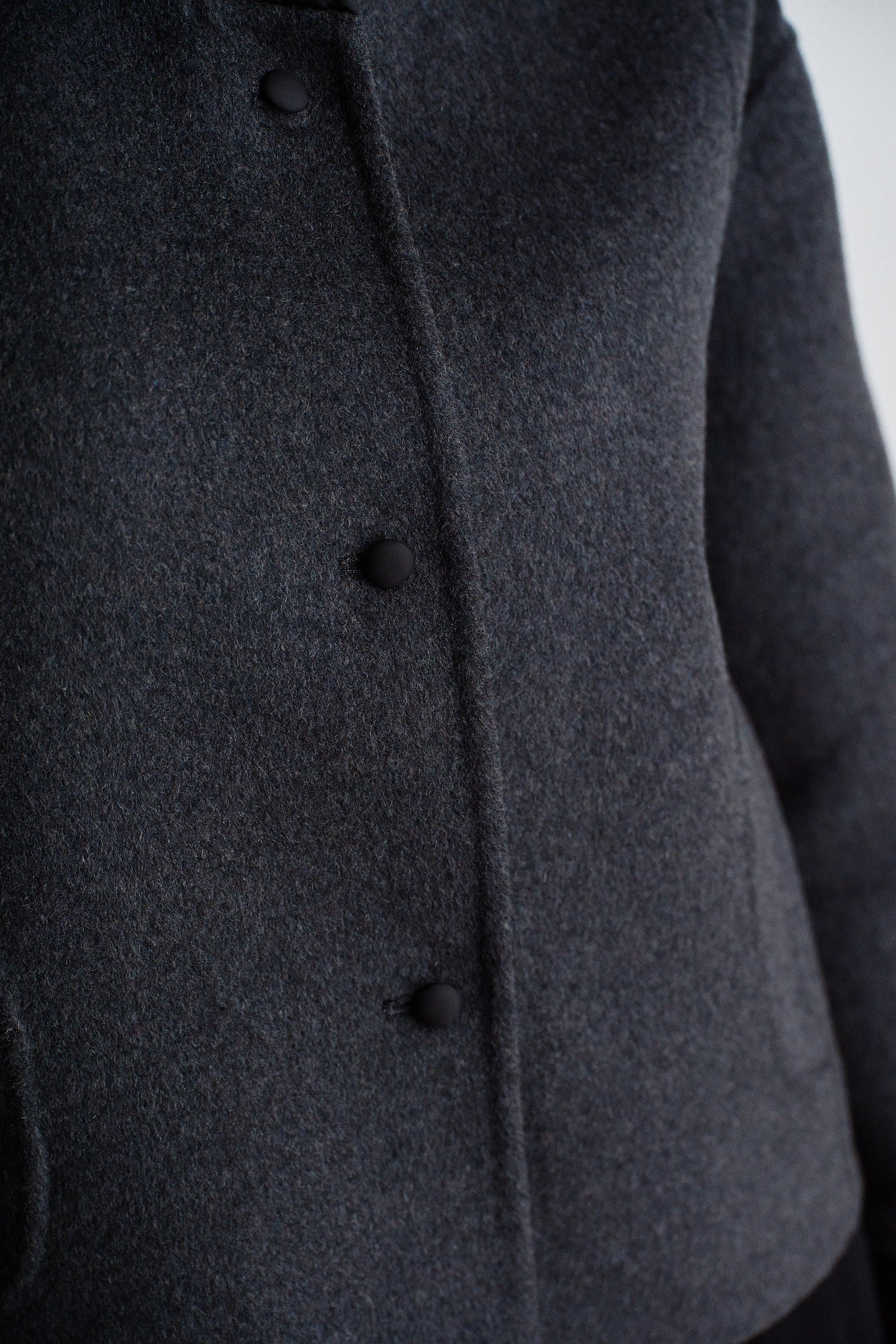 COAT (W26C393) BLACK