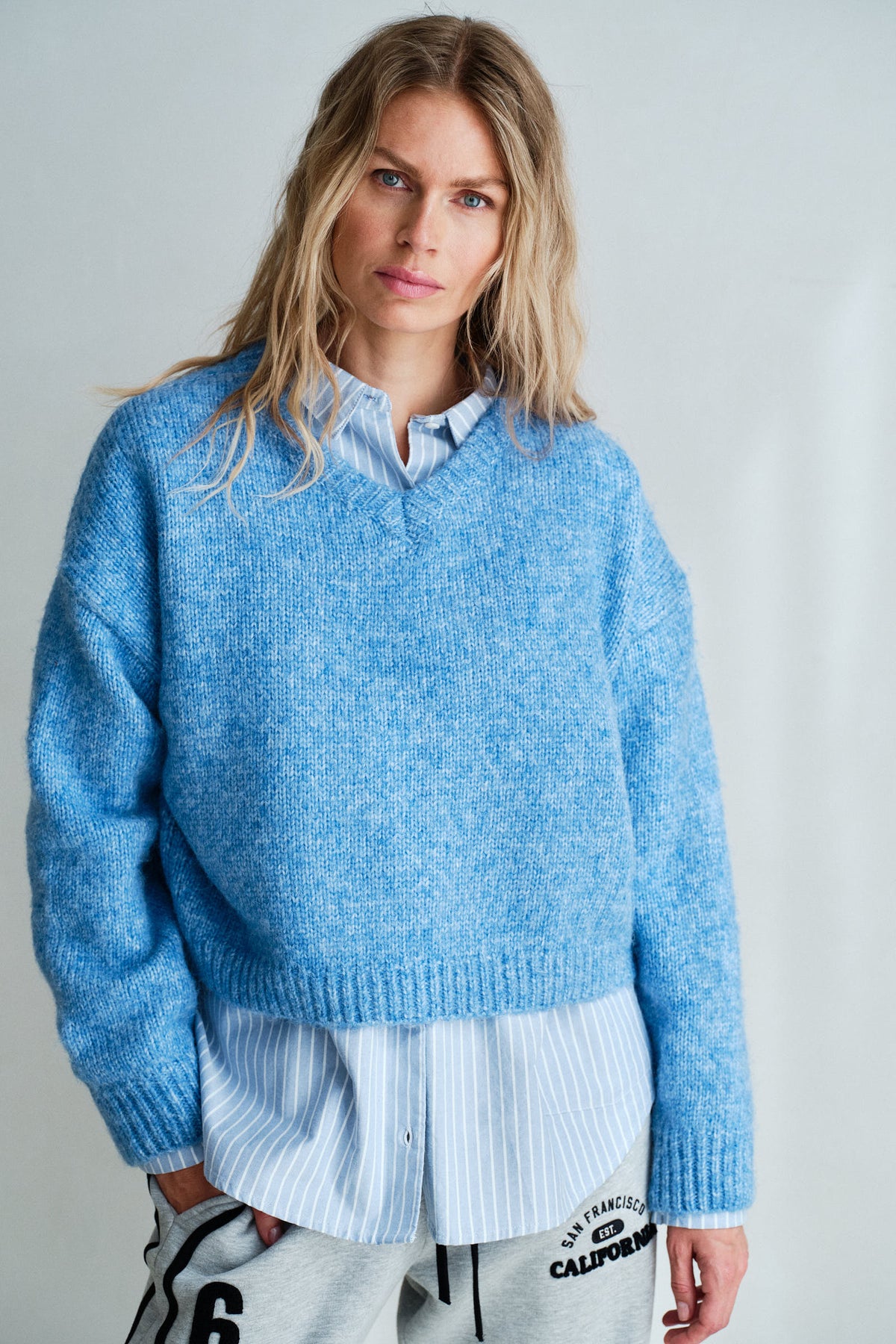 JUMPER (W26C431LTD) STRONG BLUE MELANGE