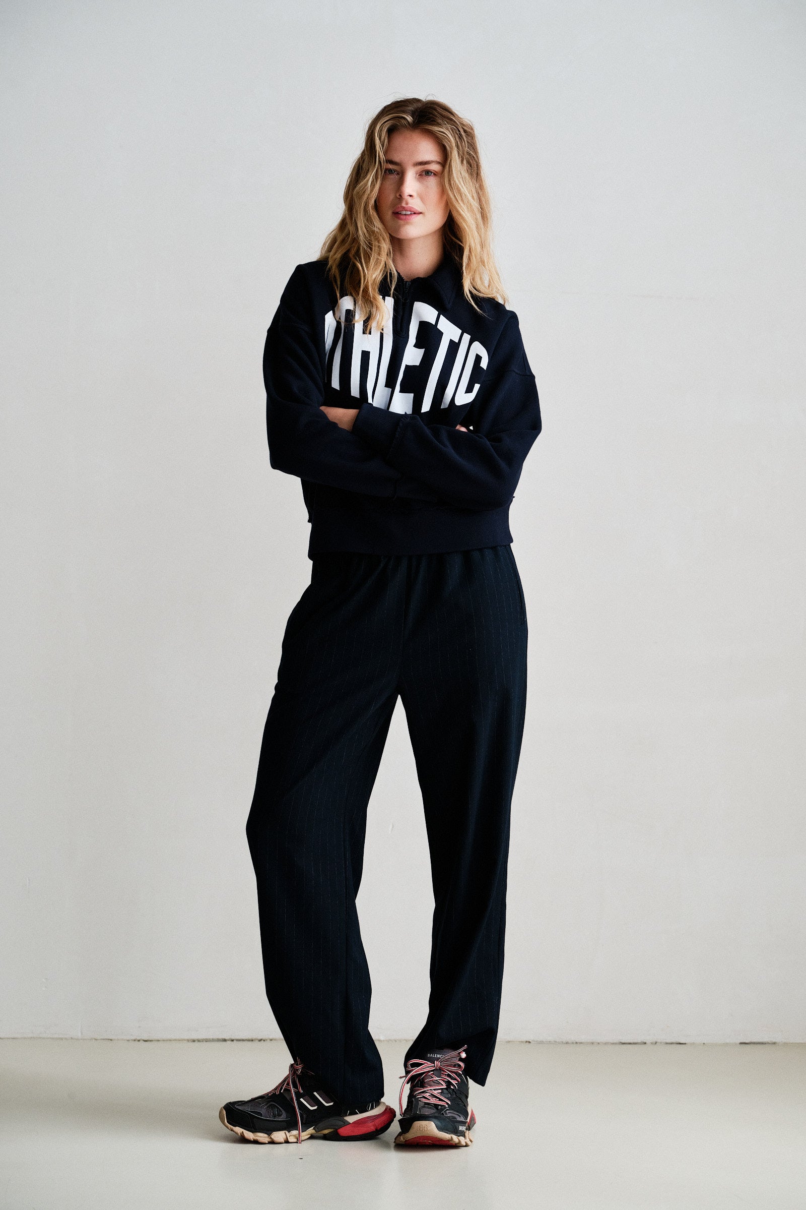 SWEATER  (W26F1931) NAVY - WHITE