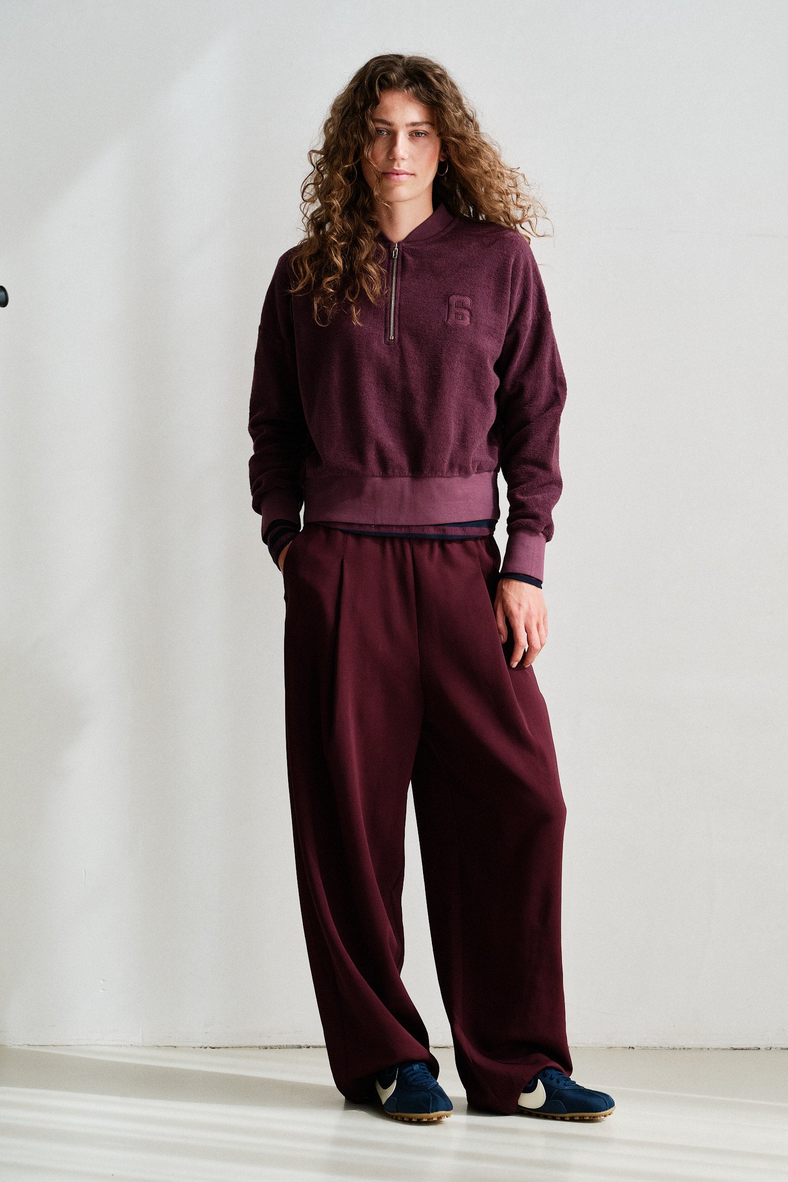 SWEATER (W26F1934) AUBERGINE
