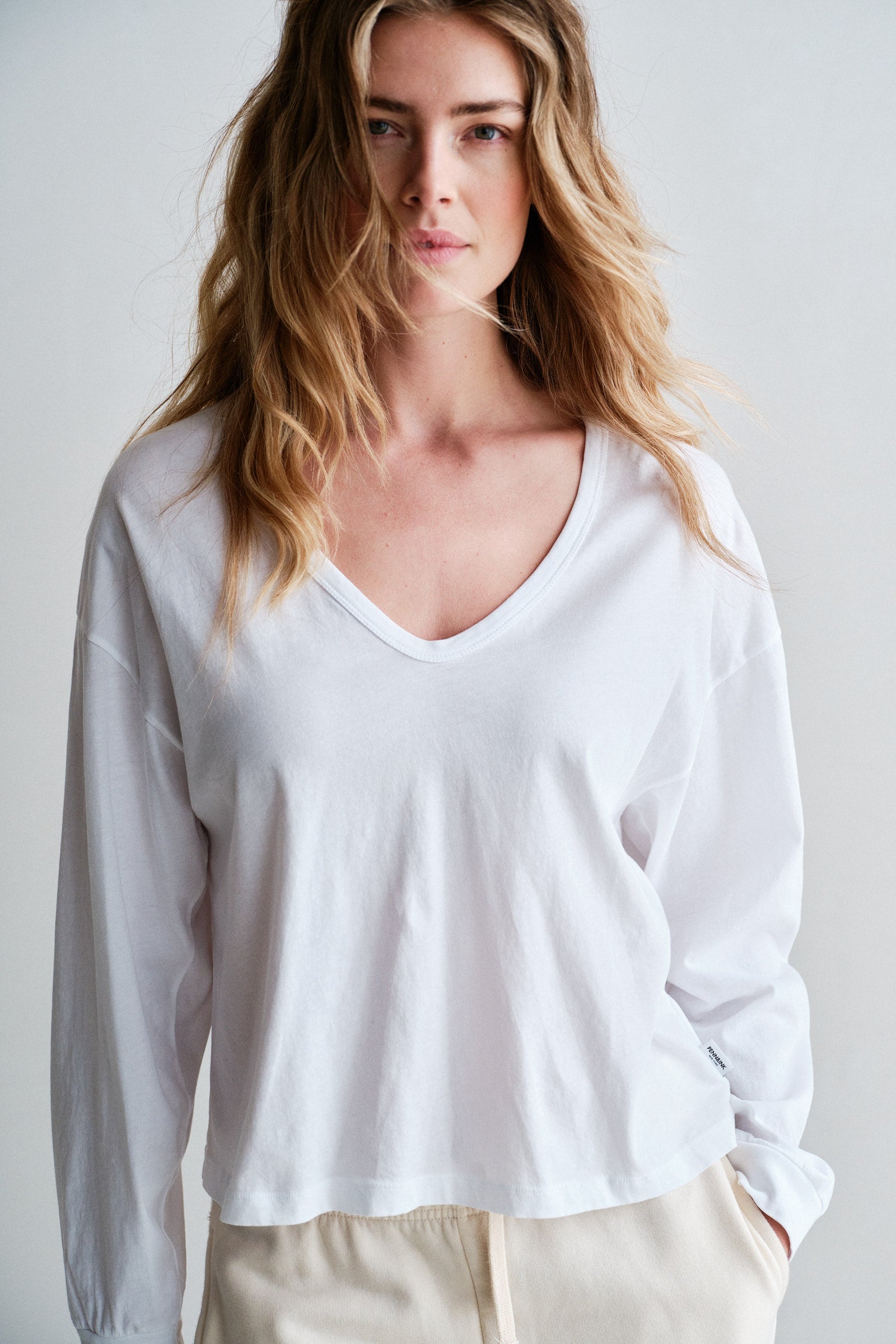LONGSLEEVE  (W26F1935-A) WHITE
