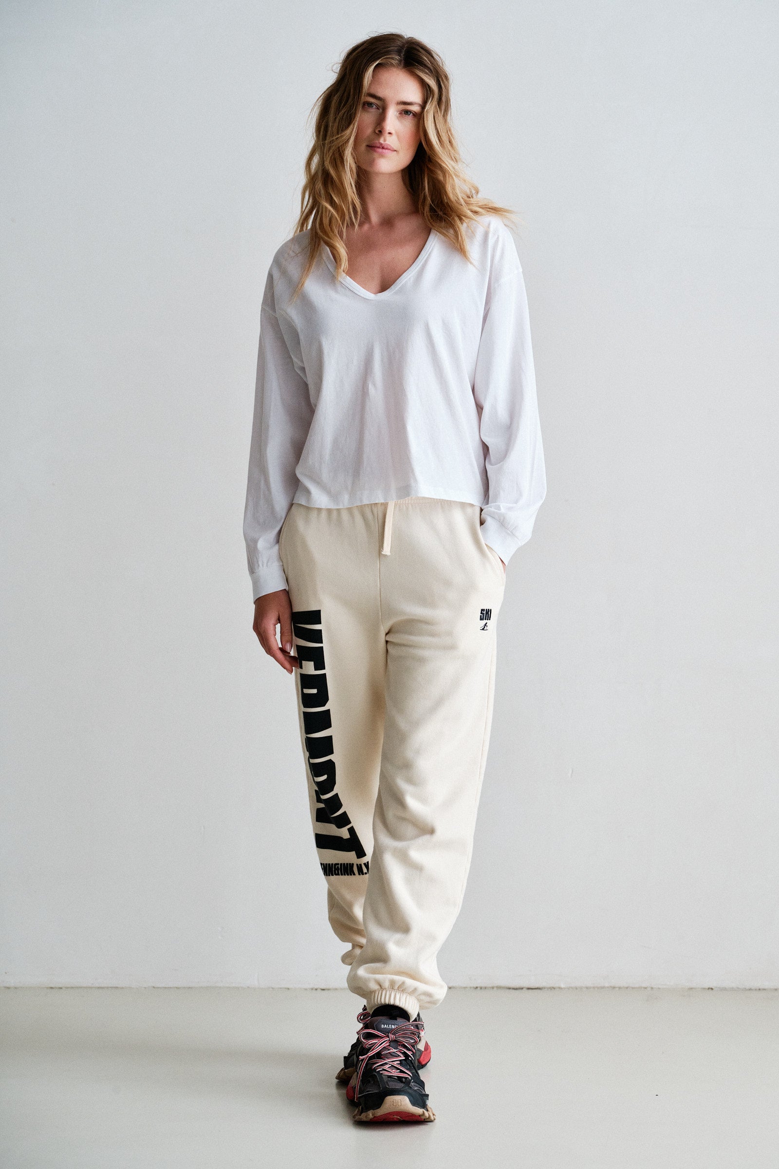 LONGSLEEVE  (W26F1935-A) WHITE