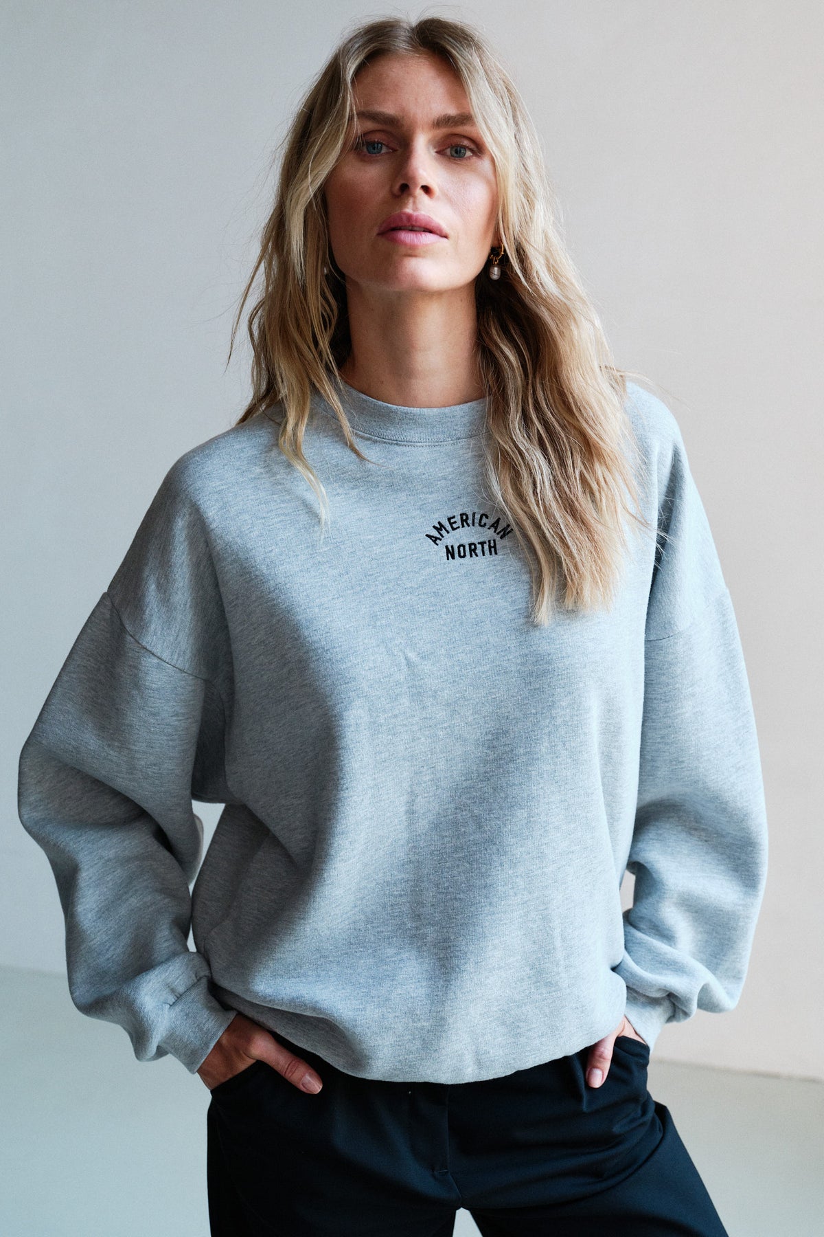 SWEATER PRINT (W26F1984LTD) GREY MELANGE - BLACK