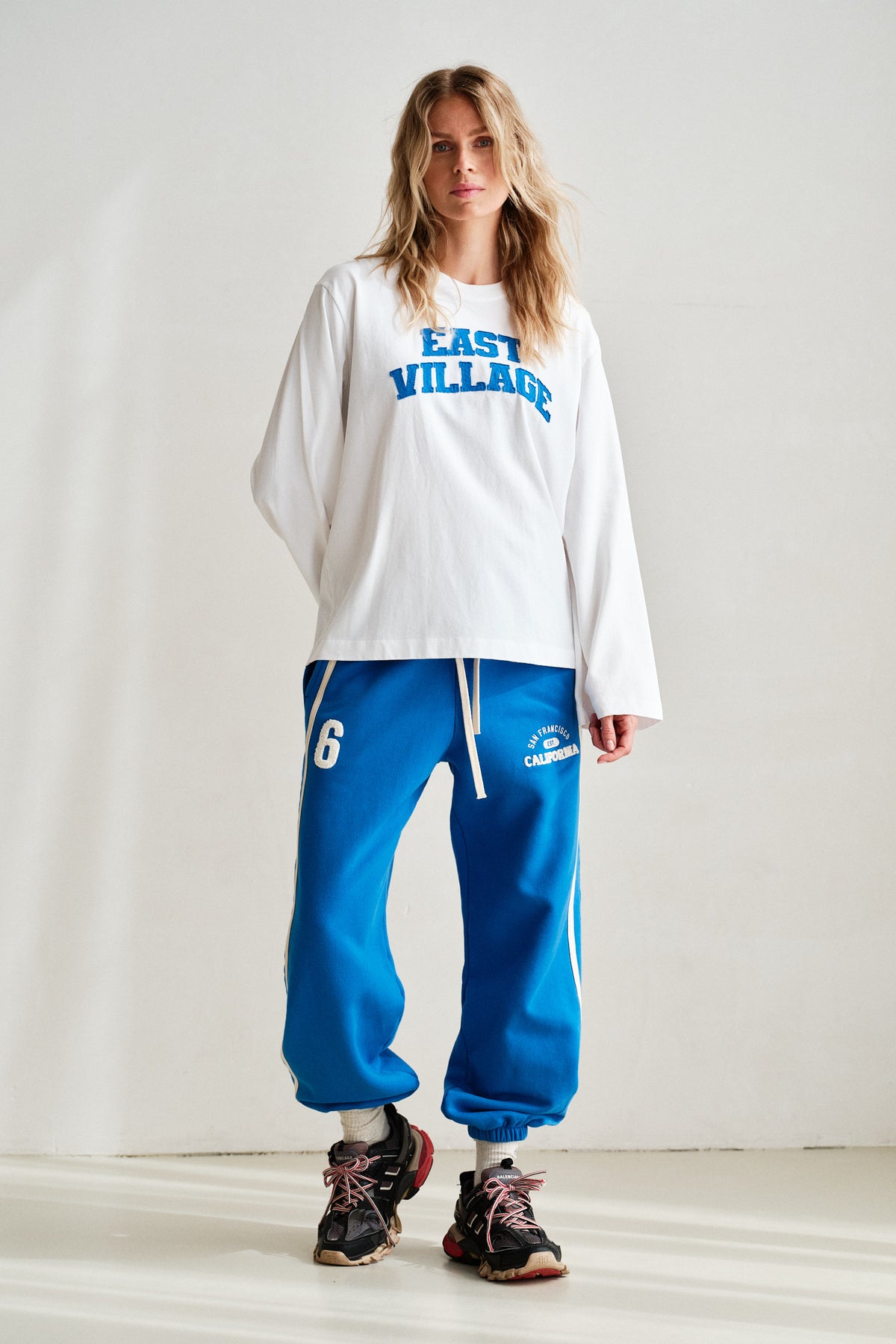 LONGSLEEVE PRINT (W26F1988LTD) WHITE - STRONG BLUE