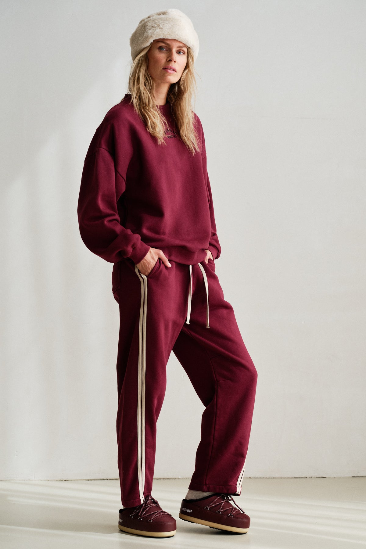 TROUSERS (W26F1992LTD) BURGUNDY - FOAM