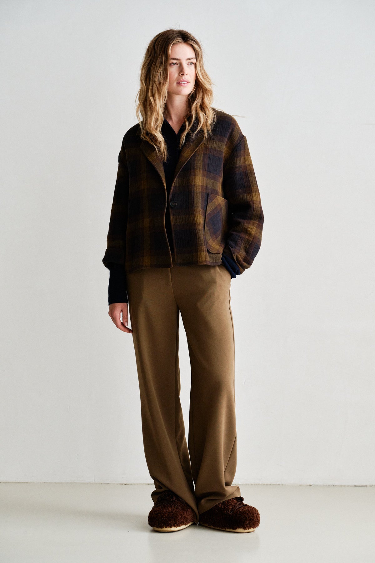 TROUSERS (W26N1757) DARK OLIVE