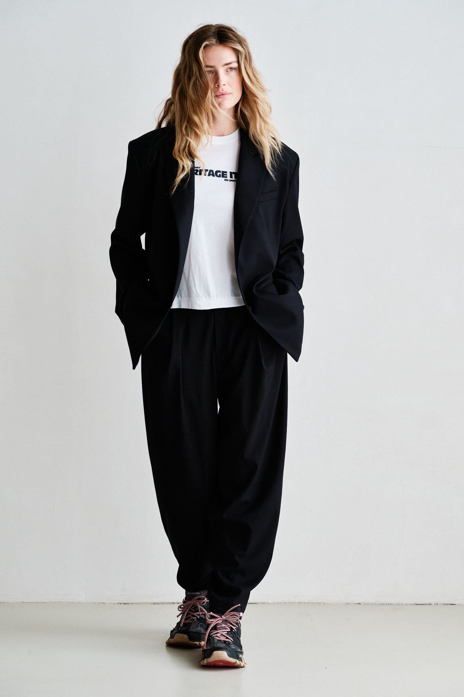 TROUSERS (W26N1760) BLACK