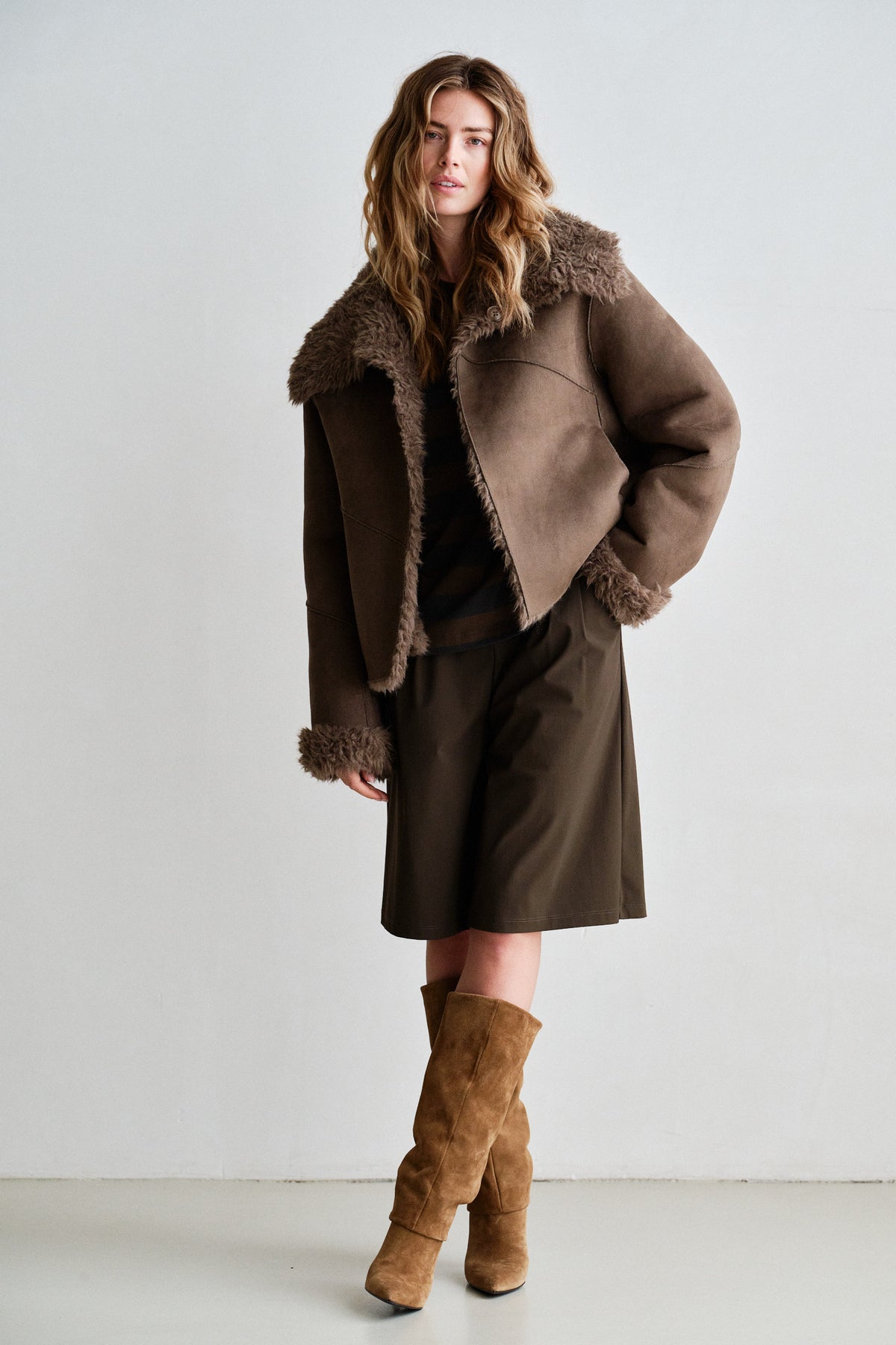 SHORTS (W26N1812) TABAC