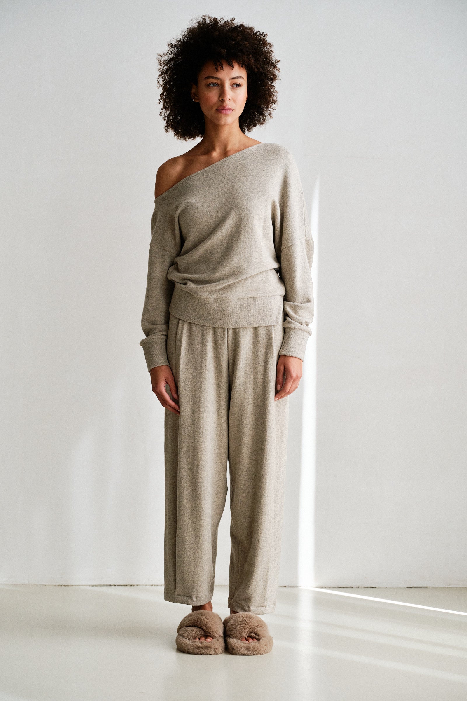 TROUSERS (W26T1306) BEIGE