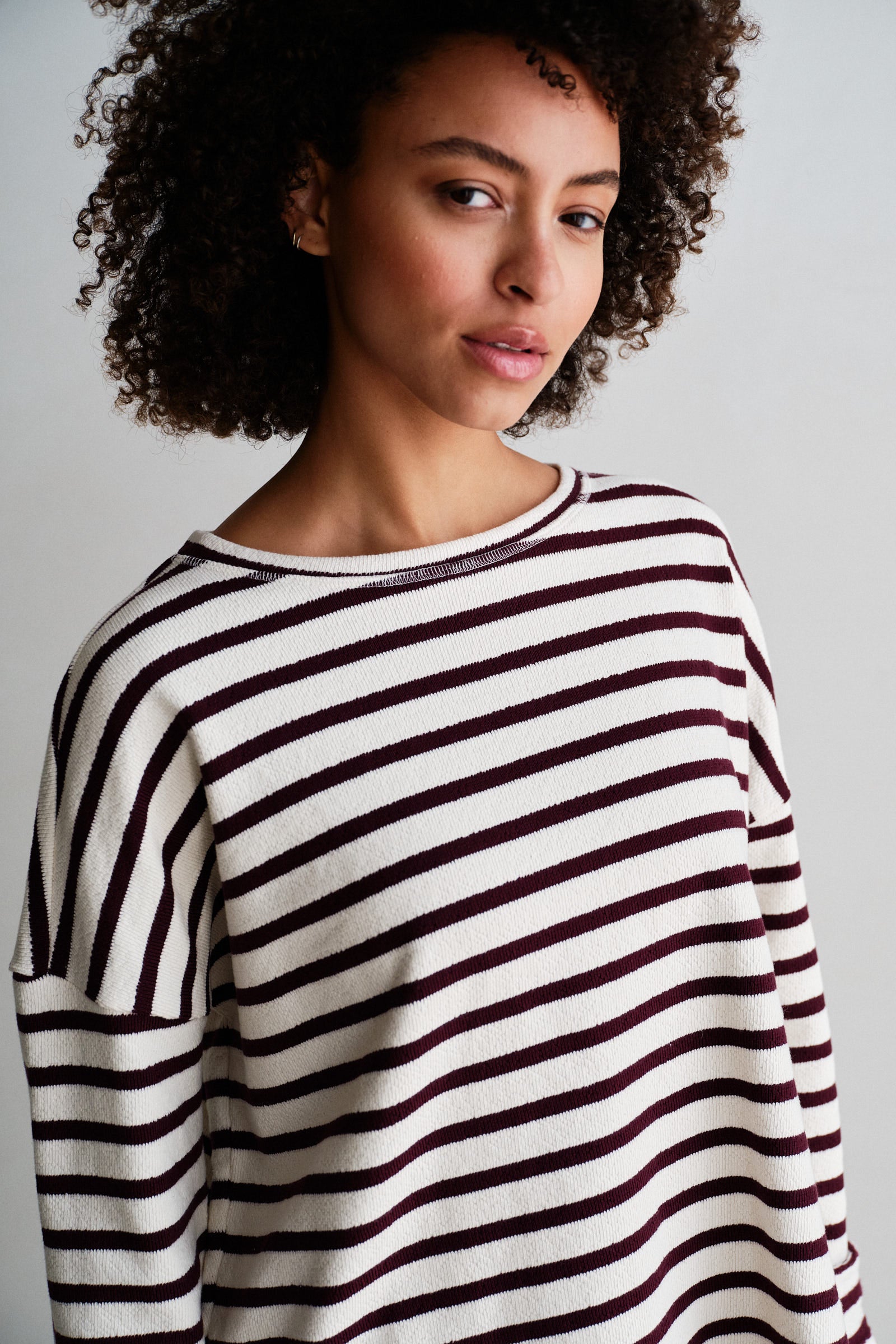 SWEATER  (W26T1313) ECRU - AUBERGINE