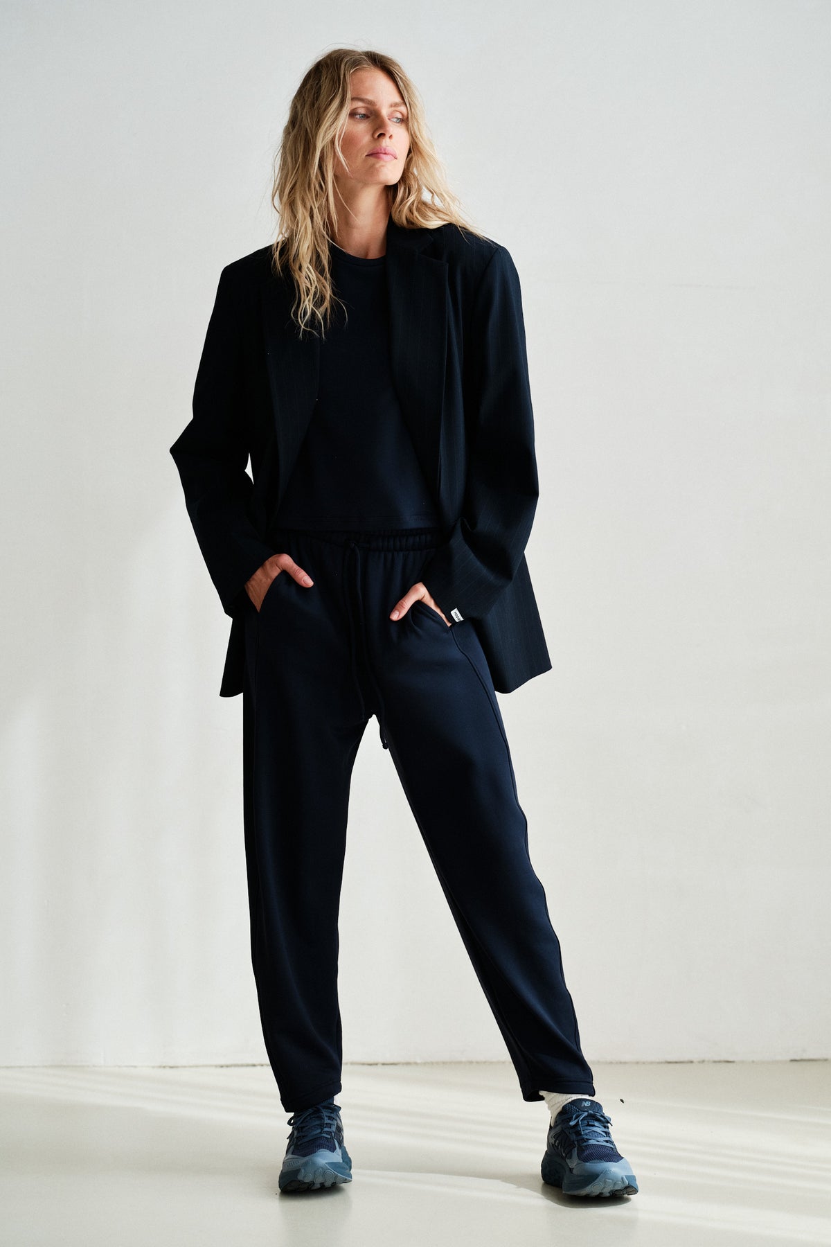 TROUSERS (W26T1335LTD) NAVY
