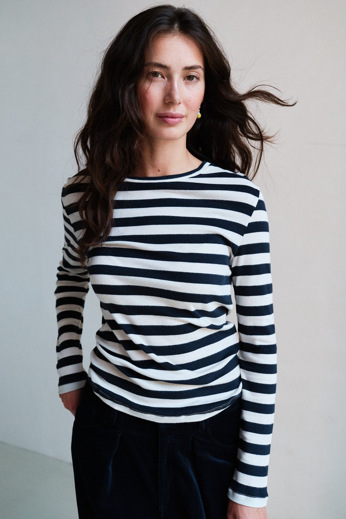 LONGSLEEVE (W26T1344LTD) NAVY - ECRU