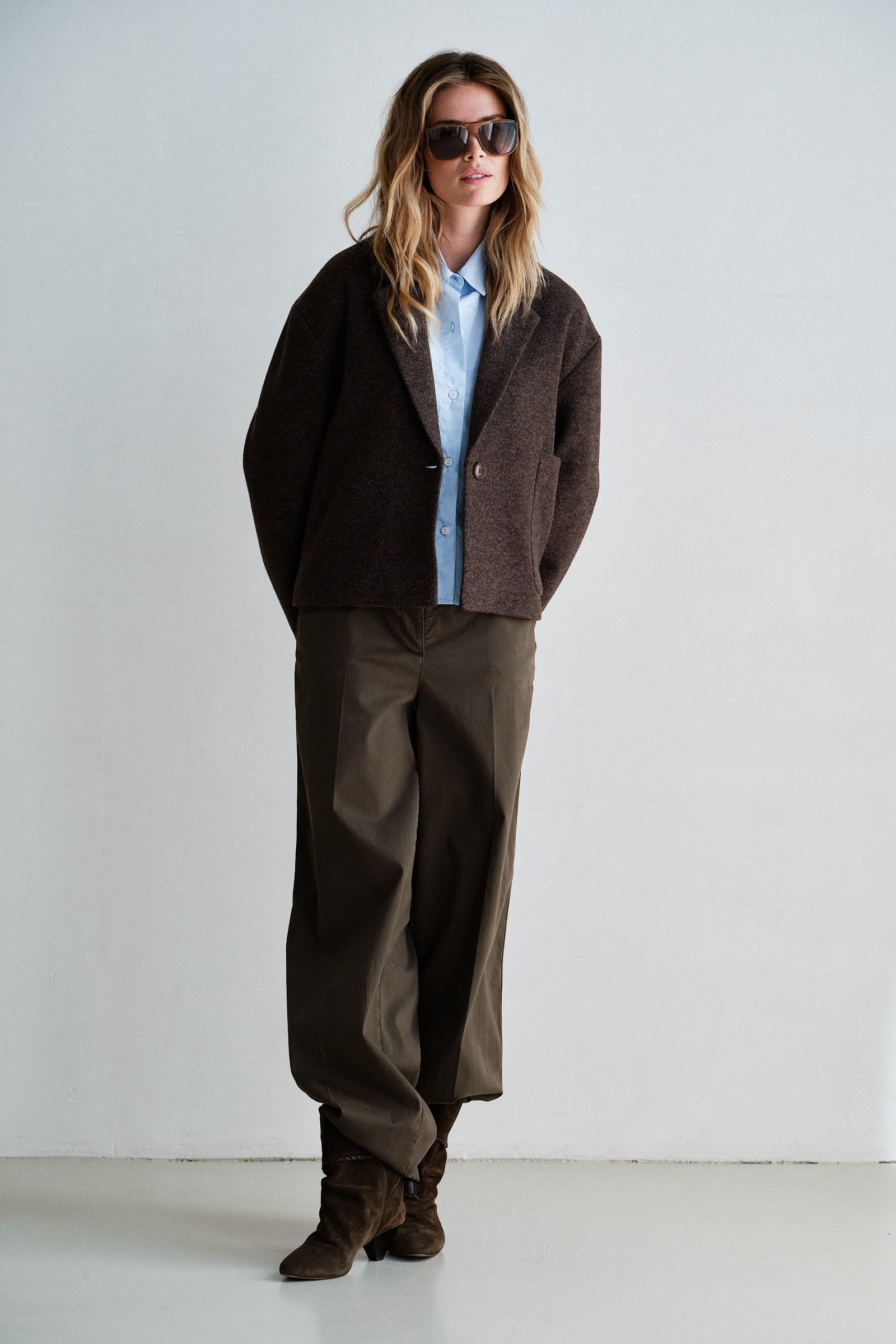 TROUSERS (W26Z901) TABAC
