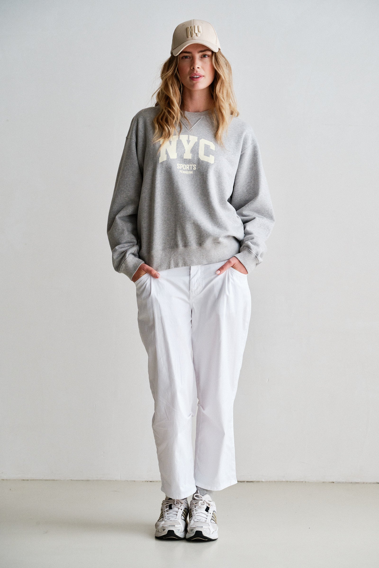TROUSERS (W26Z905) WHITE