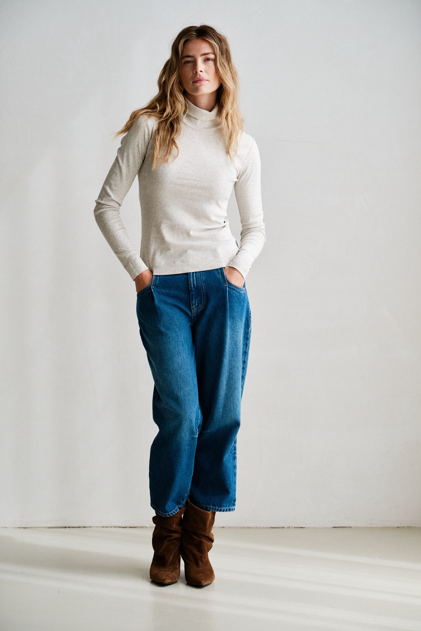TROUSERS (W26Z906) JEANS