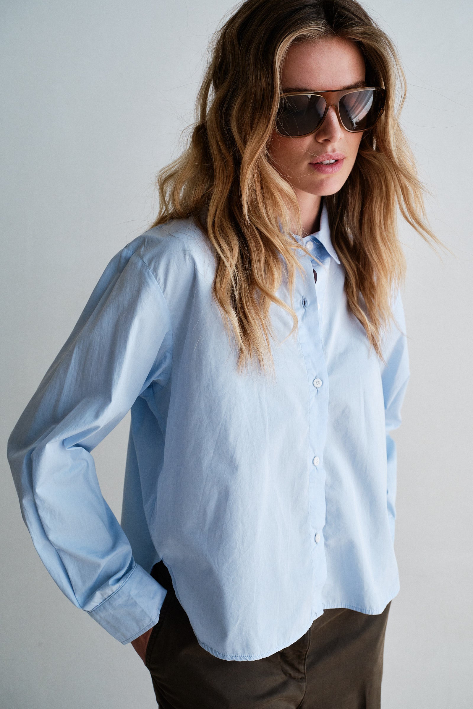 BLOUSE (W26Z913) LIGHT BLUE